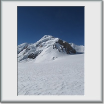 Pik polosatyj (6384 m)
