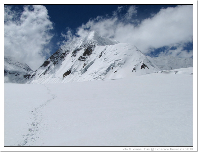 Pik Grina (6502 m) (kliknte pro nsl. obrzek) 